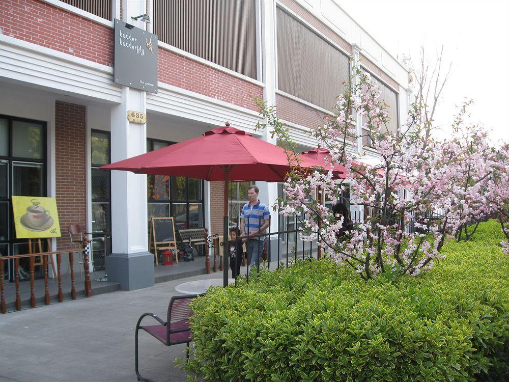Charms Hotel Shanghái Exterior foto